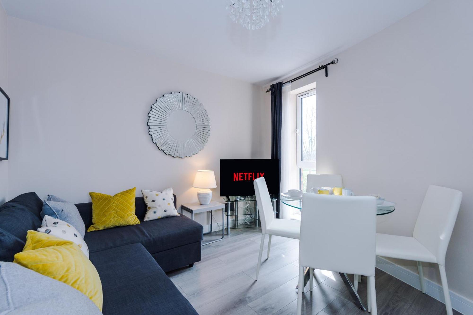 Opp Liverpool - Perfect For Contractors And Travellers, Big Savings Booking 4 Nights Or More! Lägenhet Exteriör bild