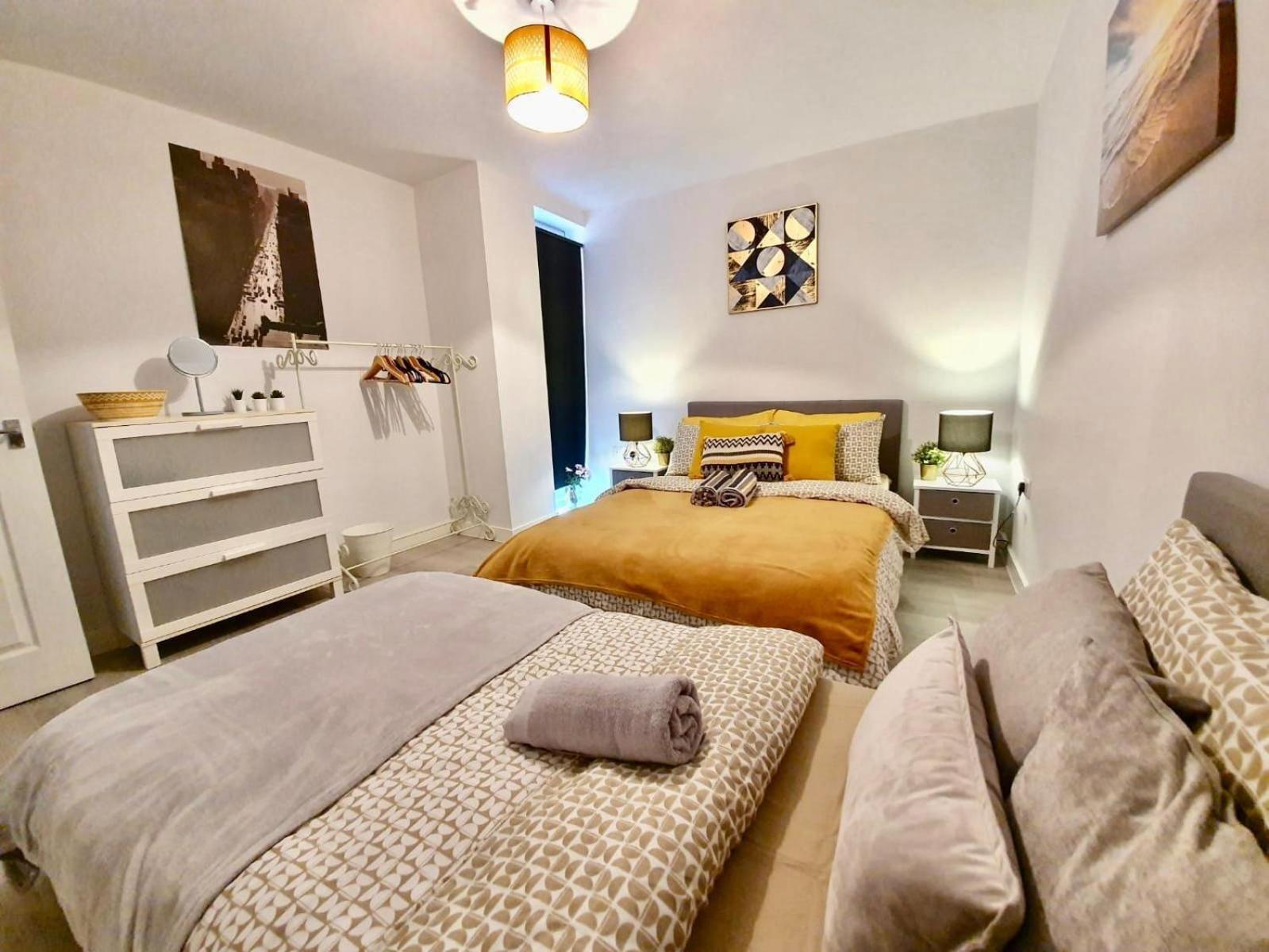 Opp Liverpool - Perfect For Contractors And Travellers, Big Savings Booking 4 Nights Or More! Lägenhet Rum bild