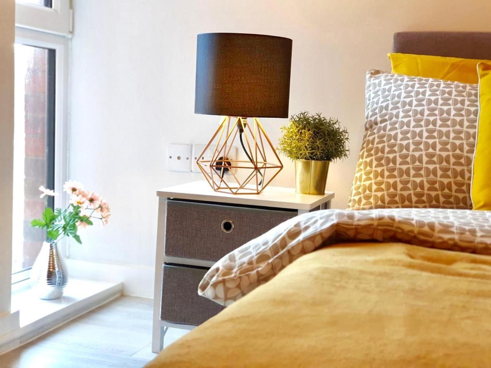 Opp Liverpool - Perfect For Contractors And Travellers, Big Savings Booking 4 Nights Or More! Lägenhet Rum bild