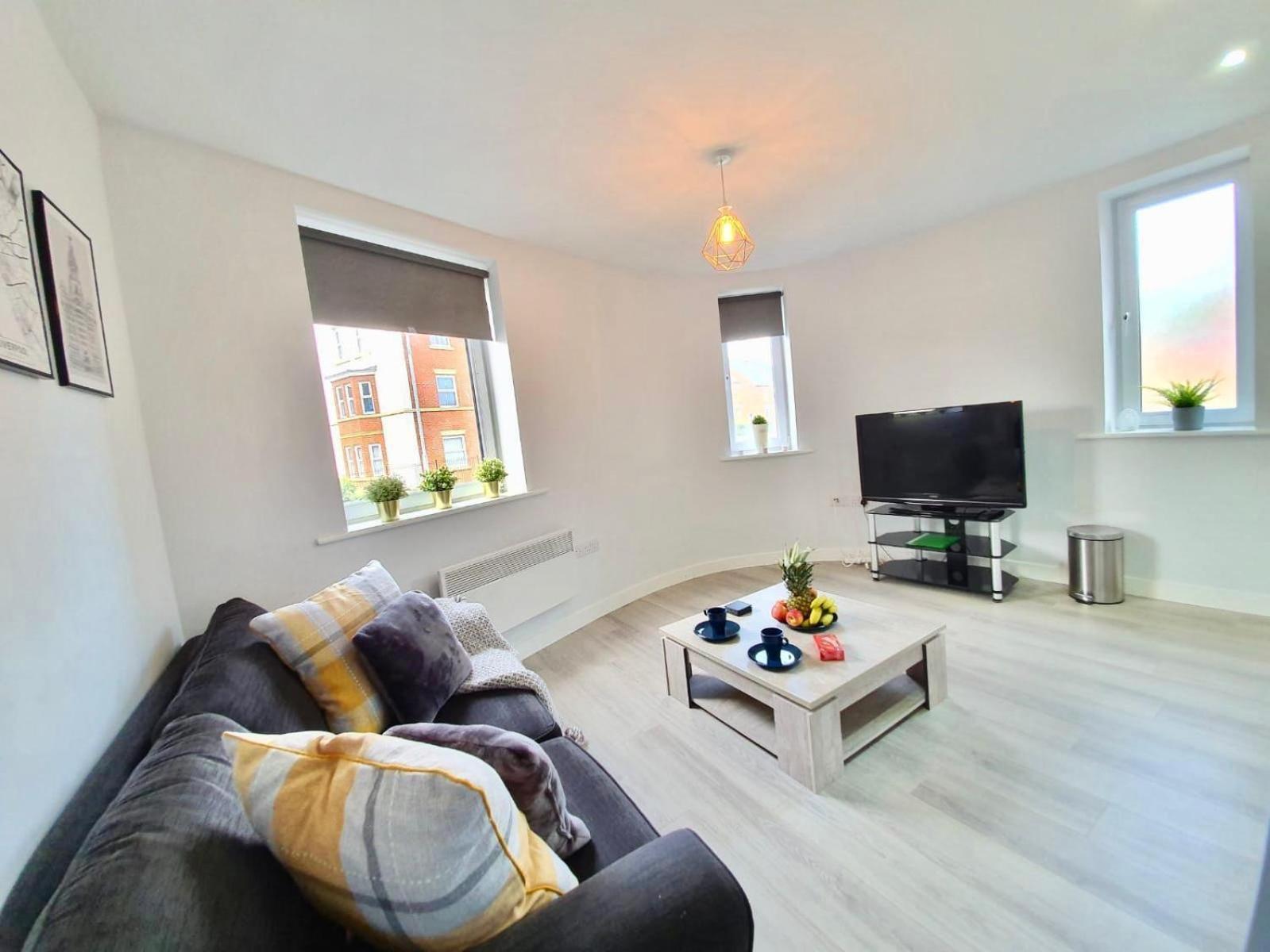 Opp Liverpool - Perfect For Contractors And Travellers, Big Savings Booking 4 Nights Or More! Lägenhet Rum bild