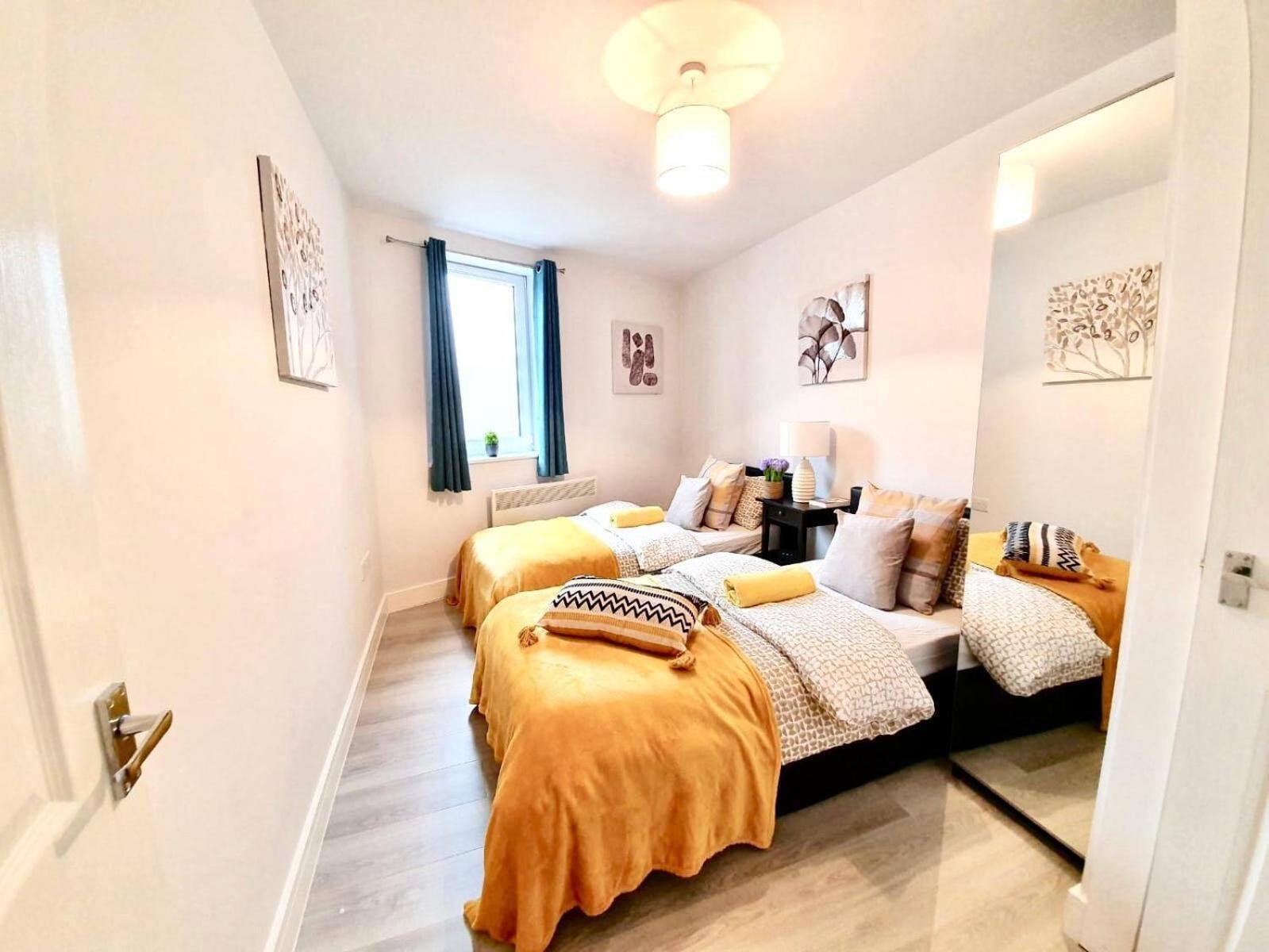 Opp Liverpool - Perfect For Contractors And Travellers, Big Savings Booking 4 Nights Or More! Lägenhet Rum bild