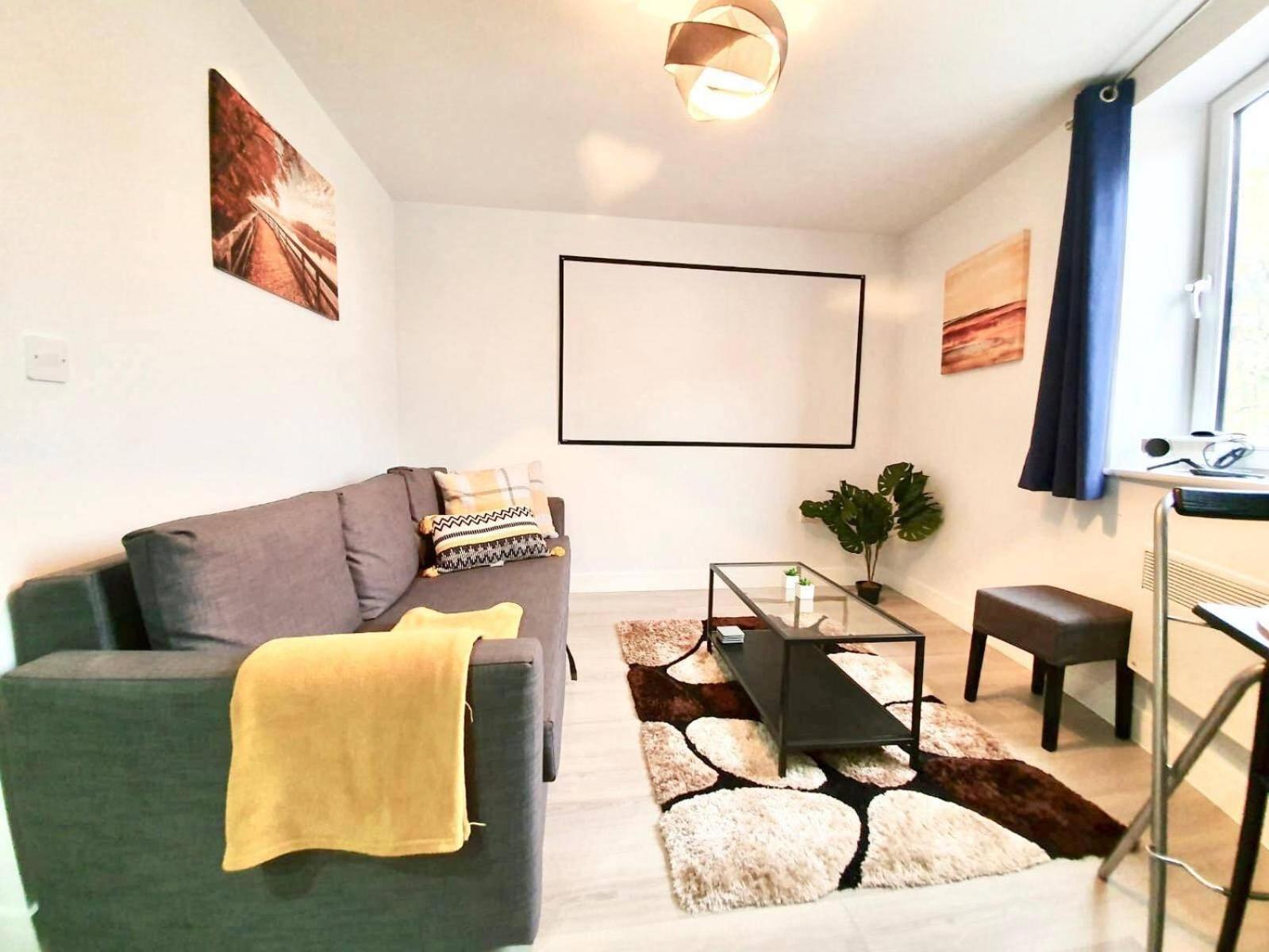 Opp Liverpool - Perfect For Contractors And Travellers, Big Savings Booking 4 Nights Or More! Lägenhet Rum bild