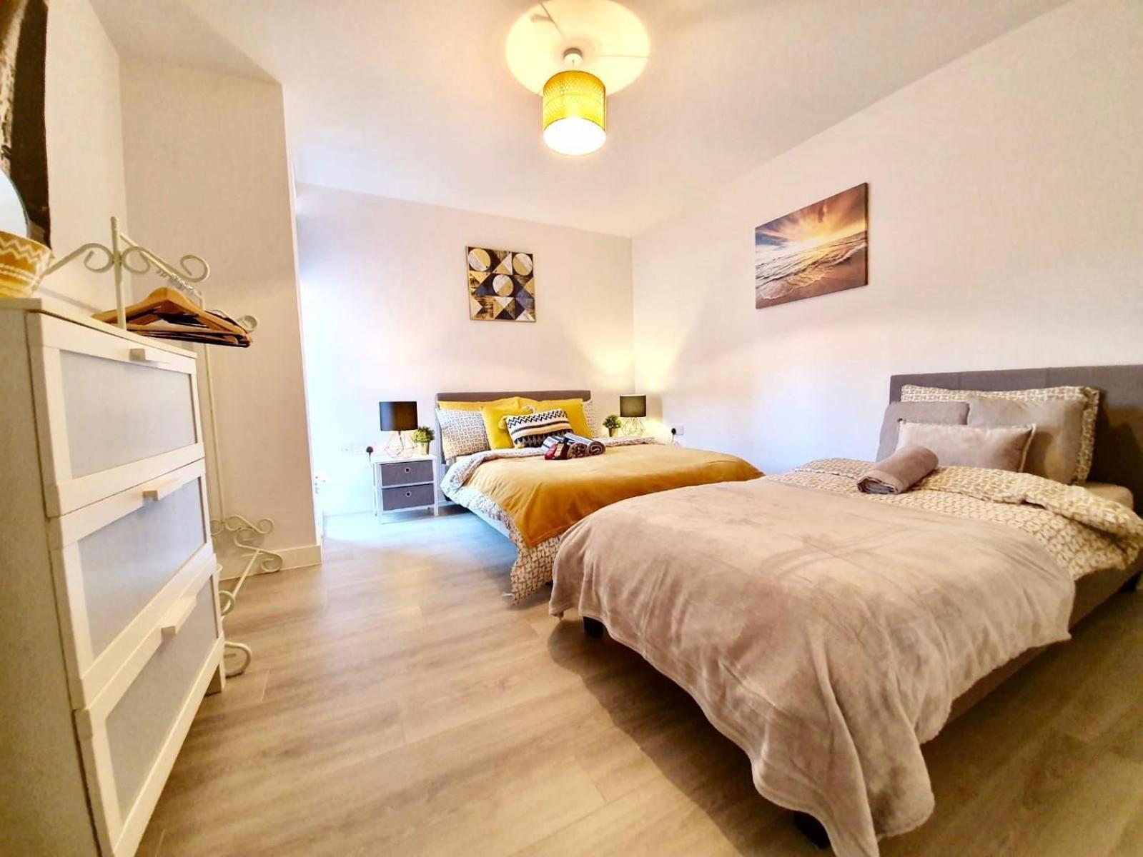 Opp Liverpool - Perfect For Contractors And Travellers, Big Savings Booking 4 Nights Or More! Lägenhet Rum bild